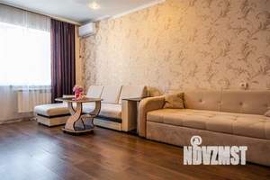 2-к квартира, посуточно, 60м2, 1/1 этаж