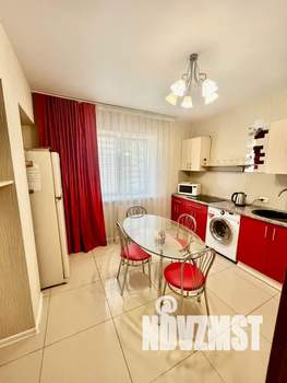 3-к квартира, посуточно, 72м2, 1/10 этаж