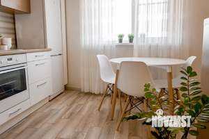 1-к квартира, посуточно, 55м2, 1/1 этаж