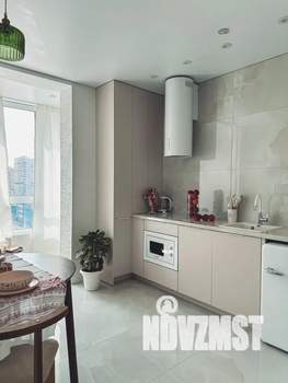 1-к квартира, посуточно, 40м2, 10/12 этаж