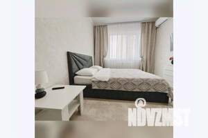 1-к квартира, посуточно, 37м2, 13/18 этаж