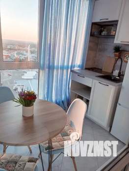 1-к квартира, посуточно, 35м2, 13/25 этаж