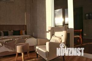 1-к квартира, посуточно, 40м2, 7/18 этаж