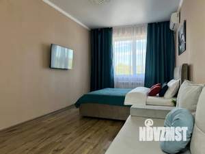 1-к квартира, посуточно, 37м2, 4/19 этаж