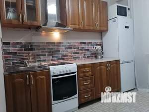 1-к квартира, посуточно, 37м2, 3/9 этаж