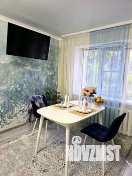 3-к квартира, посуточно, 54м2, 1/1 этаж