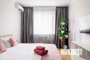 1-к квартира, посуточно, 37м2, 4/18 этаж