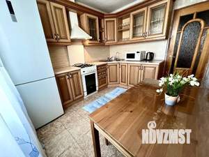 3-к квартира, посуточно, 65м2, 1/1 этаж