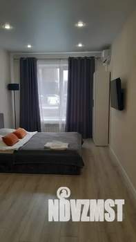 1-к квартира, посуточно, 40м2, 1/18 этаж
