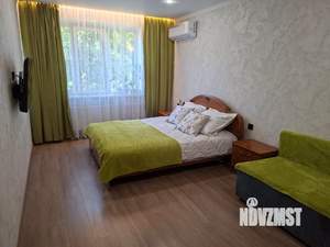 1-к квартира, посуточно, 38м2, 3/10 этаж