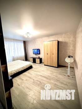 1-к квартира, посуточно, 52м2, 1/10 этаж