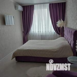 1-к квартира, посуточно, 40м2, 8/25 этаж