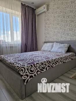 1-к квартира, посуточно, 37м2, 3/18 этаж