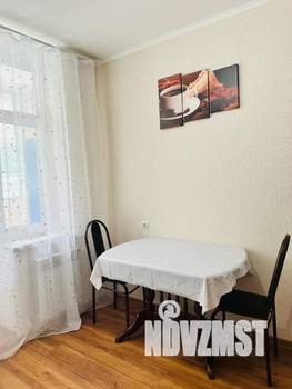 1-к квартира, посуточно, 34м2, 5/17 этаж