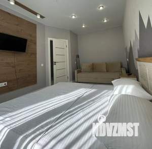 1-к квартира, посуточно, 34м2, 13/18 этаж
