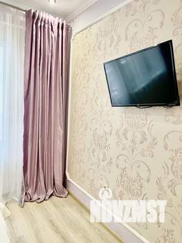 1-к квартира, посуточно, 38м2, 2/9 этаж
