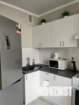 1-к квартира, посуточно, 37м2, 11/18 этаж