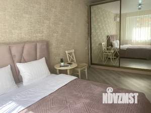 1-к квартира, посуточно, 40м2, 8/18 этаж