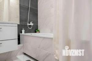 1-к квартира, посуточно, 42м2, 1/1 этаж