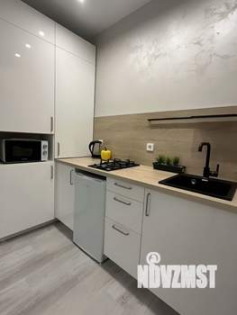 1-к квартира, посуточно, 40м2, 15/18 этаж