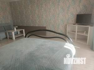 1-к квартира, посуточно, 40м2, 2/10 этаж