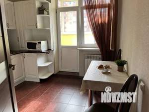 1-к квартира, посуточно, 40м2, 11/18 этаж