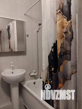 Студия квартира, посуточно, 30м2, 16/17 этаж