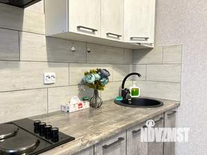 1-к квартира, посуточно, 38м2, 11/18 этаж