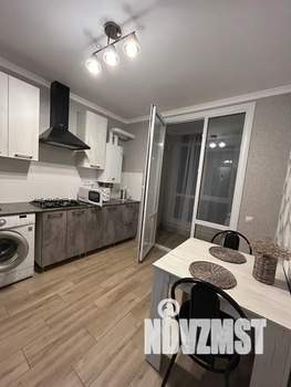 1-к квартира, посуточно, 38м2, 15/25 этаж