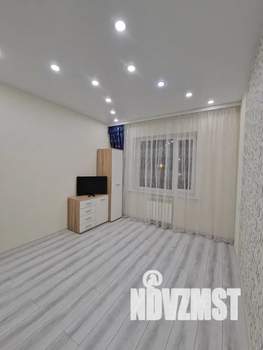 1-к квартира, посуточно, 37м2, 3/18 этаж