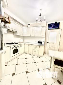 1-к квартира, посуточно, 40м2, 11/14 этаж