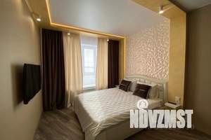 1-к квартира, посуточно, 35м2, 16/18 этаж