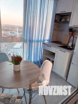 1-к квартира, посуточно, 35м2, 13/25 этаж