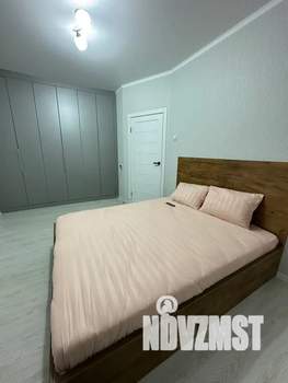 1-к квартира, посуточно, 40м2, 15/18 этаж