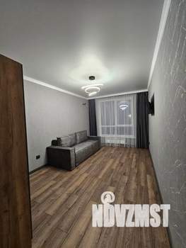 1-к квартира, посуточно, 38м2, 13/24 этаж