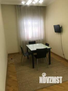2-к квартира, на длительный срок, 80м2, 1/5 этаж