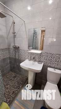 Студия квартира, посуточно, 32м2, 1/3 этаж