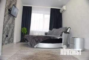 1-к квартира, посуточно, 32м2, 1/10 этаж