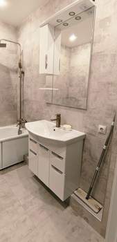 1-к квартира, на длительный срок, 53м2, 3/17 этаж