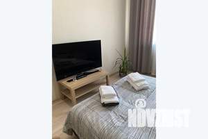 1-к квартира, посуточно, 42м2, 8/16 этаж