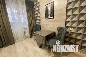 1-к квартира, посуточно, 42м2, 1/18 этаж