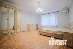 3-к квартира, на длительный срок, 105м2, 3/7 этаж