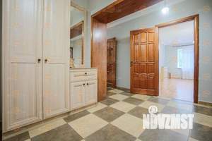 3-к квартира, на длительный срок, 105м2, 3/7 этаж