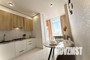 1-к квартира, посуточно, 35м2, 17/18 этаж