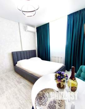 Студия квартира, посуточно, 25м2, 11/18 этаж