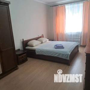 1-к квартира, посуточно, 40м2, 11/16 этаж