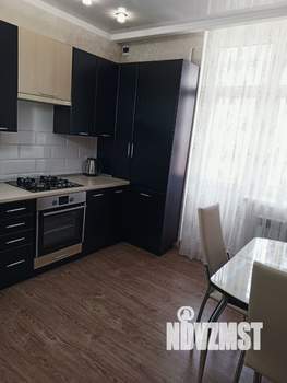 1-к квартира, посуточно, 39м2, 12/18 этаж