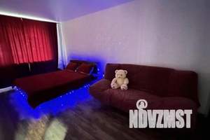 1-к квартира, посуточно, 40м2, 6/9 этаж