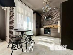 Студия квартира, посуточно, 35м2, 2/18 этаж