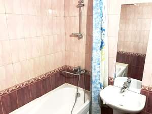 3-к квартира, посуточно, 72м2, 1/10 этаж